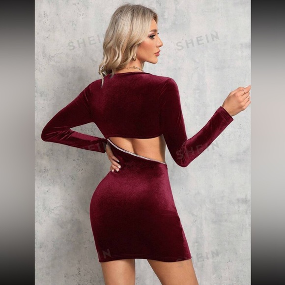 Burgundy dress size medium - Picture 2 of 5